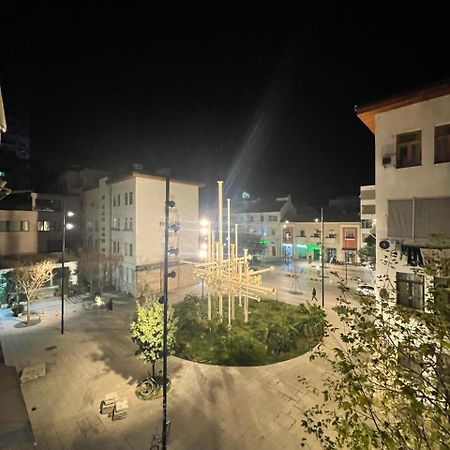 Trumpets Apartment Tirana Exteriör bild